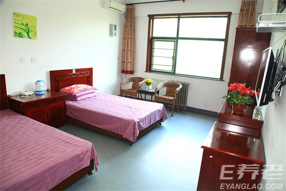 jpg 1-22092F9441BB.jpg